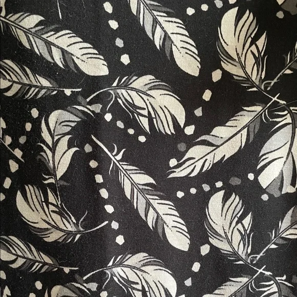2for$20 Lularoe Julia dress Black and White Feathers pattern pencil dress - Picture 3 of 4